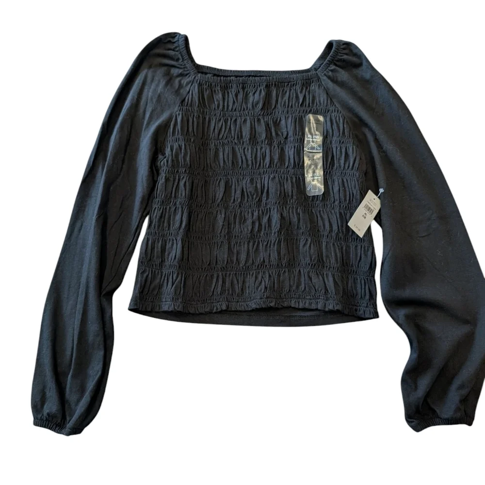 NWT GAP Black Smocked Long Sleeve Top